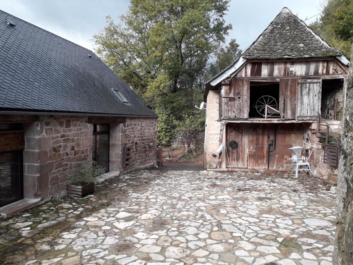 Chambre d'hôtes Le Cascadou Banassac Exterior foto